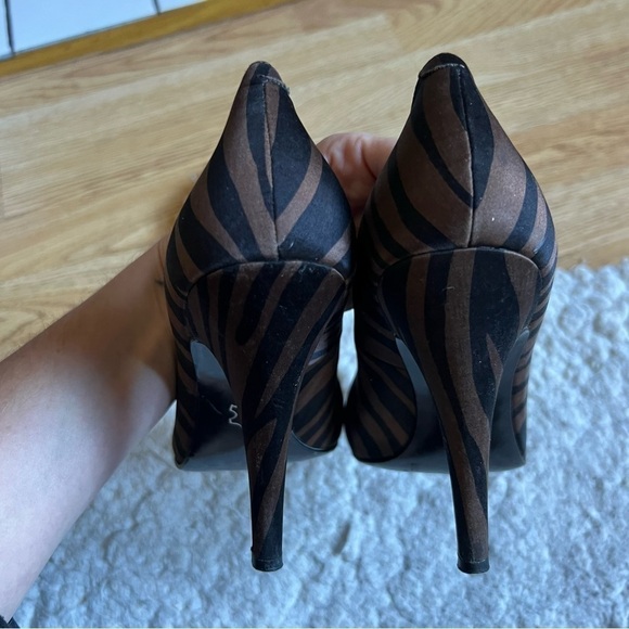 Jessica Simpson Brenda2 Satin Brown Black Zebra Almond Toe Heels Pumps Size 9 - Picture 8 of 11